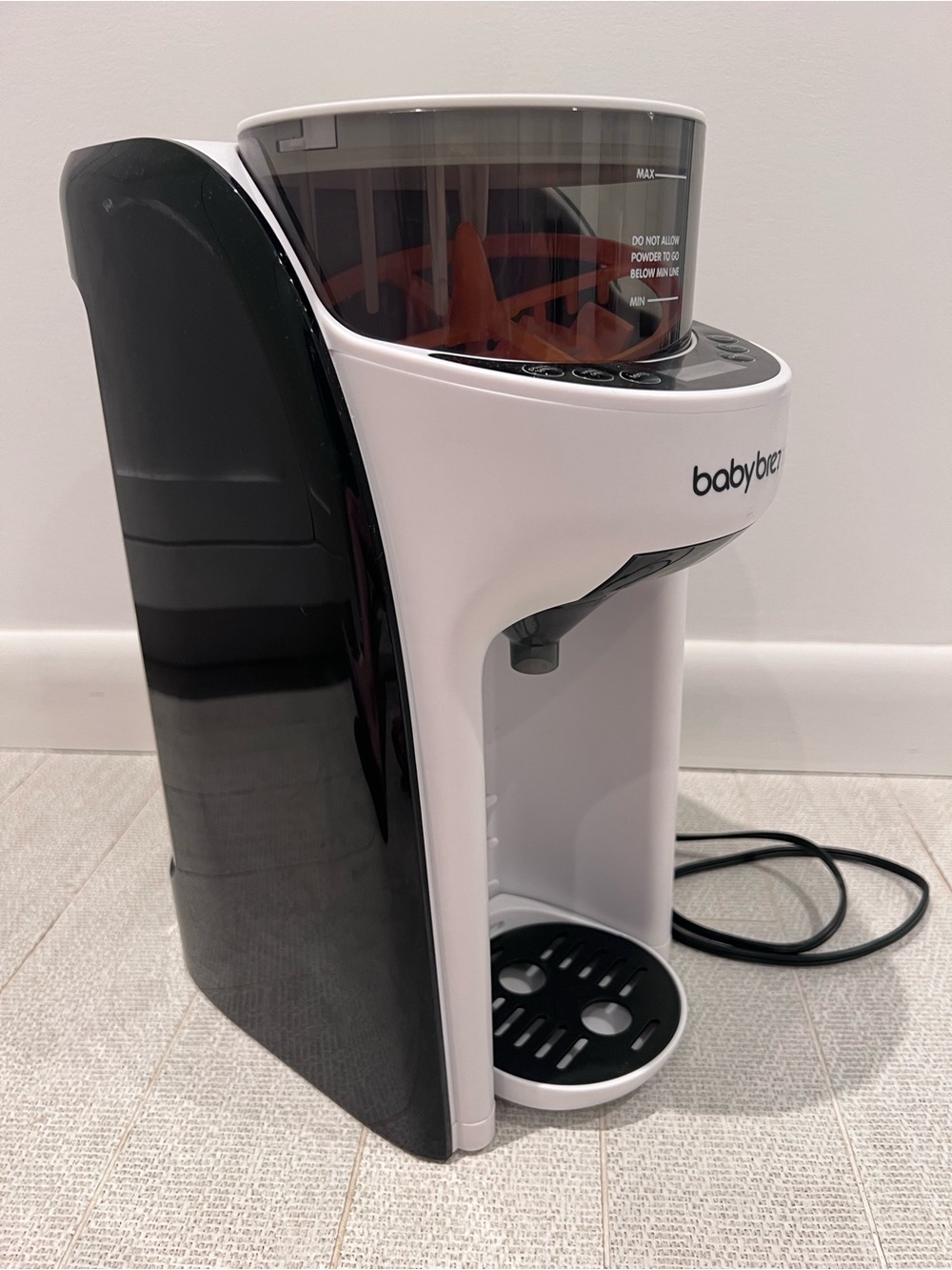 Brezza Formula Pro - White and Black Automatic Formula Maker